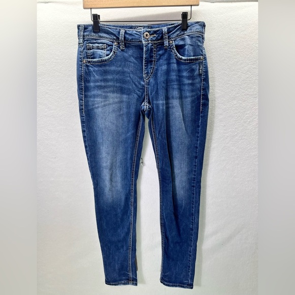 Silver Avery Skinny Jeans Womens 30/29 Blue Denim Stretch Cute Soft Comfy 2017 - Picture 1 of 9